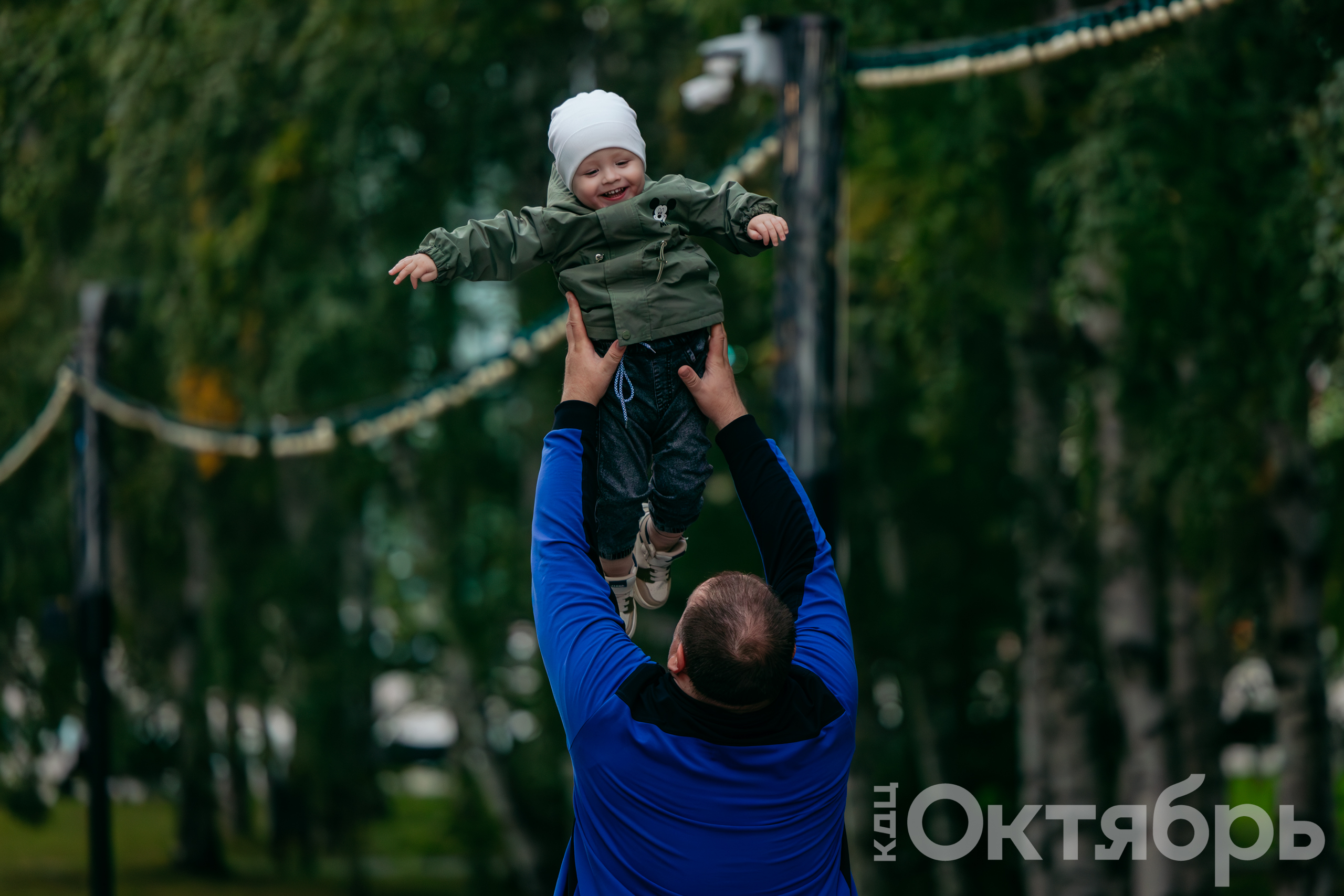 Танцы в День знаний для школьников Ханты-Мансийска
